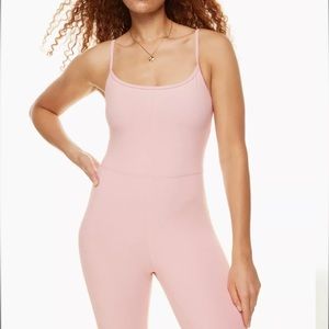 ARITZIA Wilfred Free
Divinity Jumpsuit